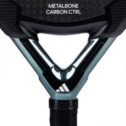 Control de carbono de Adidas Metalbone